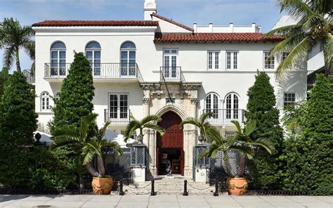 casa di versace a miami beach indirizzo|versace house in miami beach.